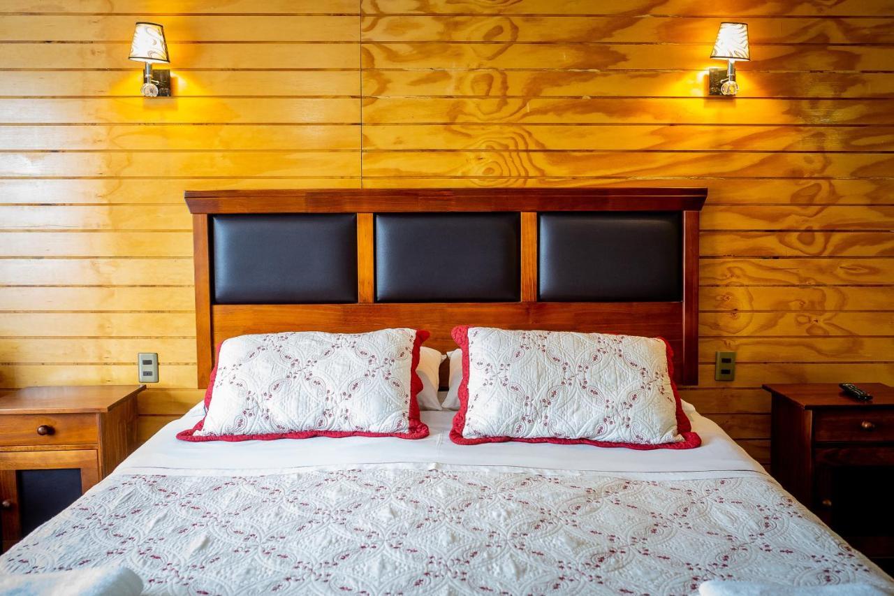 Bed and Breakfast Casa Lucy Пуэрто-Наталес Экстерьер фото