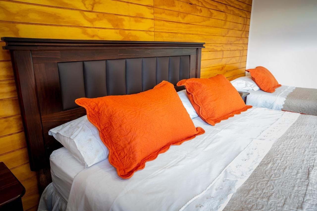 Bed and Breakfast Casa Lucy Пуэрто-Наталес Экстерьер фото